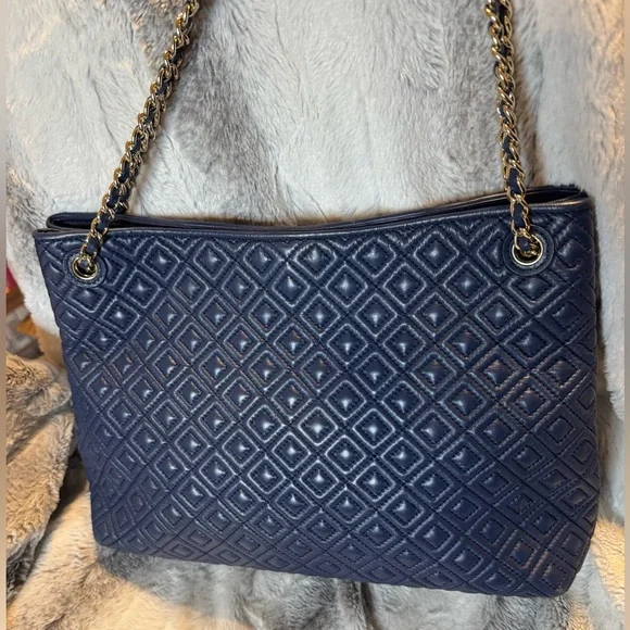 Tory Burch - Marion Leather Quilted Chain Tote - Navy Blue - EUC Dual Straps - Picture 2 of 13